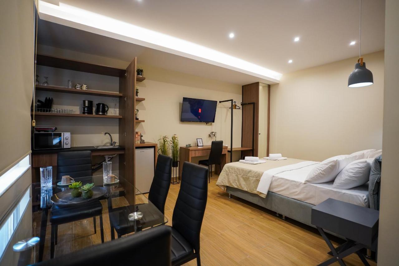 Noho Apartments @ Akadimias Athena Bagian luar foto